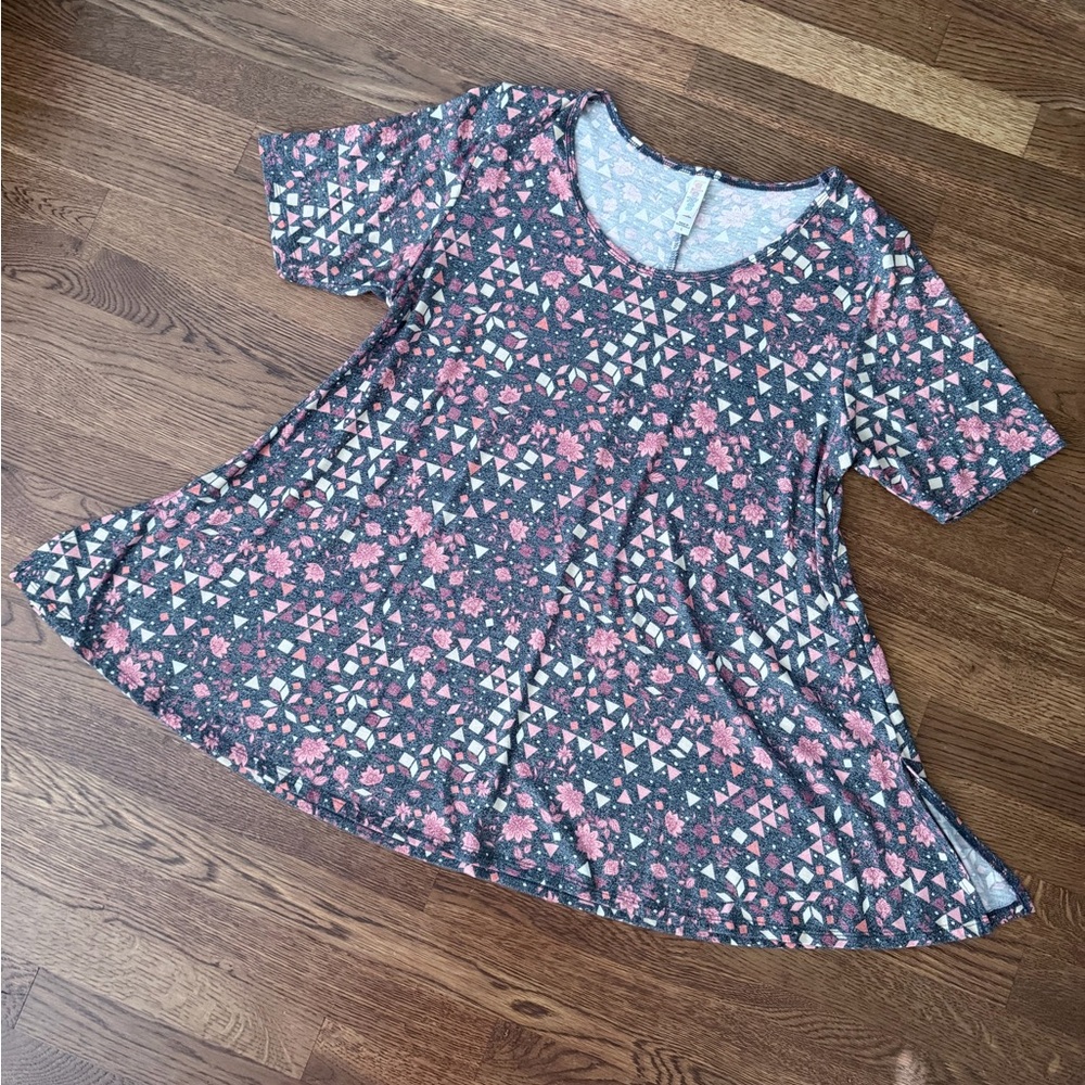 Lularoe Perfect Tee